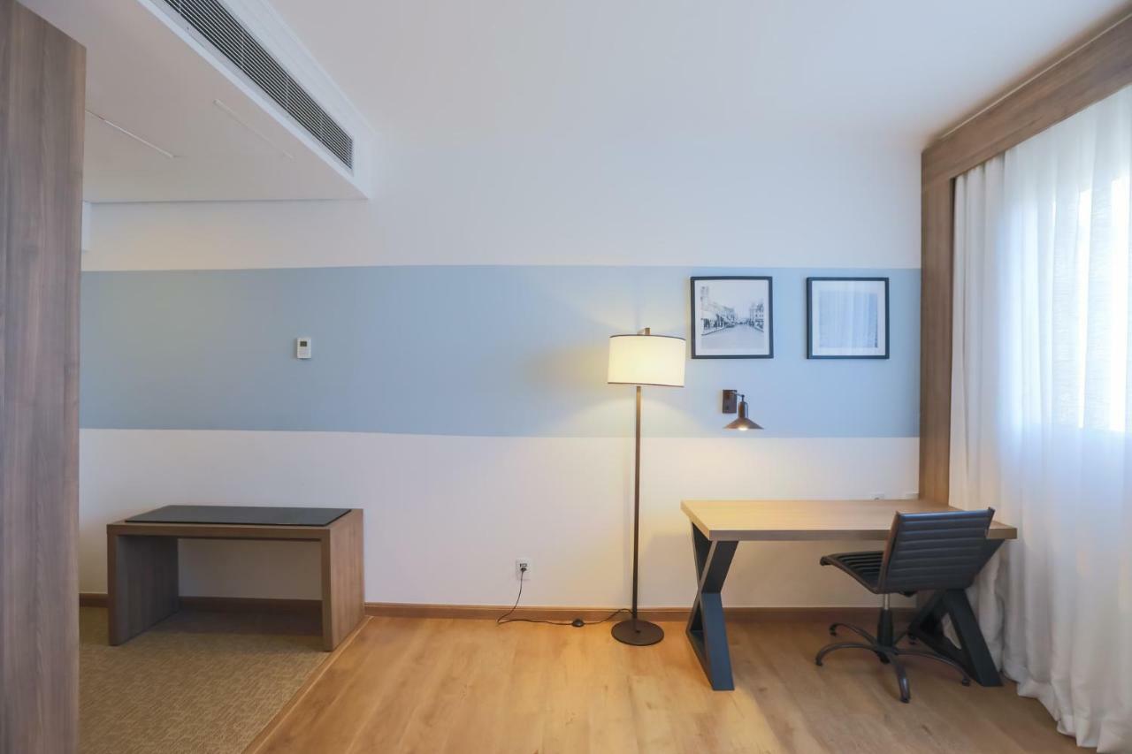 트립 바이 윈덤 리베이라오 프레토 호텔 리베이라오프레토 외부 사진 A room at the hotel